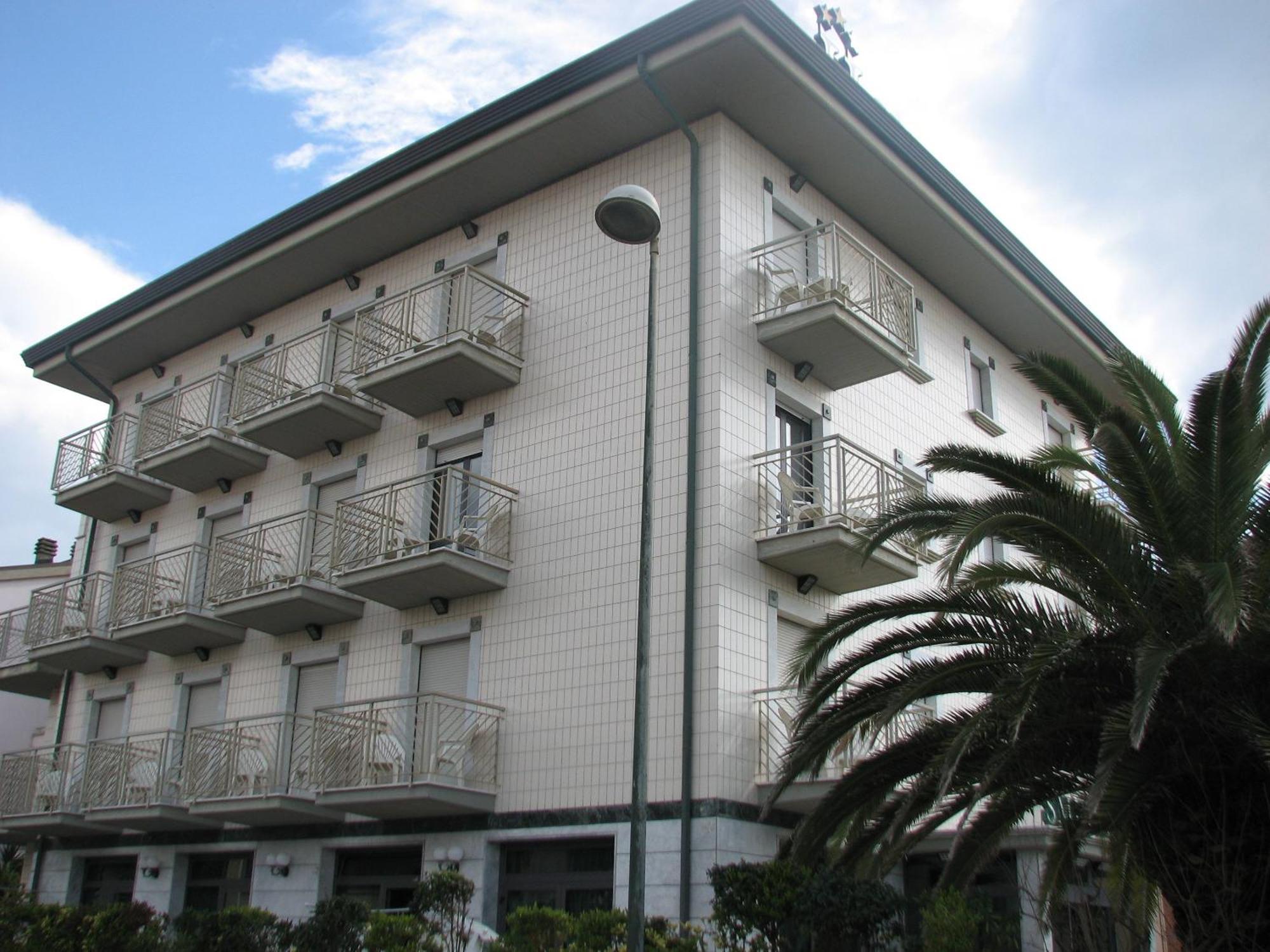 Hotel Smeraldo Lido di Camaiore Exterior photo