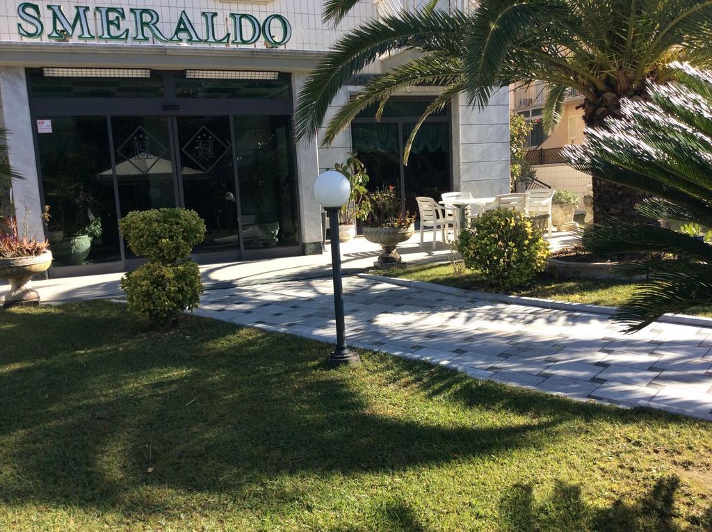 Hotel Smeraldo Lido di Camaiore Exterior photo